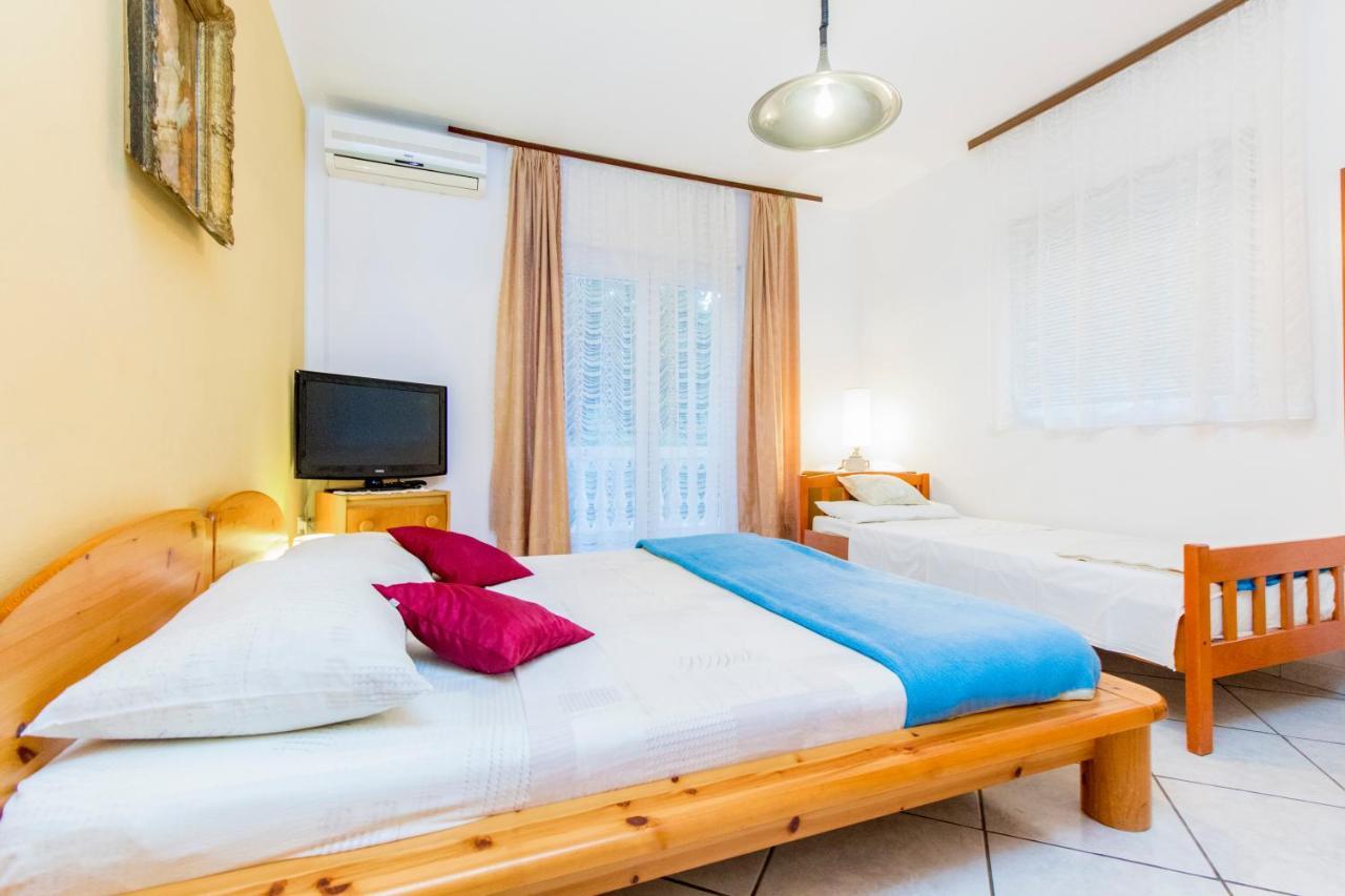 Apartmani Mariva Vodice Esterno foto