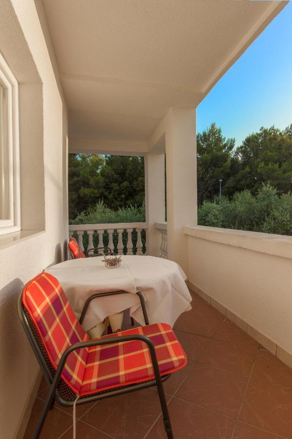 Apartmani Mariva Vodice Esterno foto