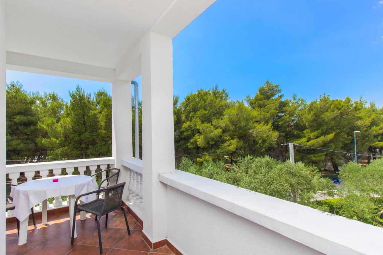 Apartmani Mariva Vodice Esterno foto