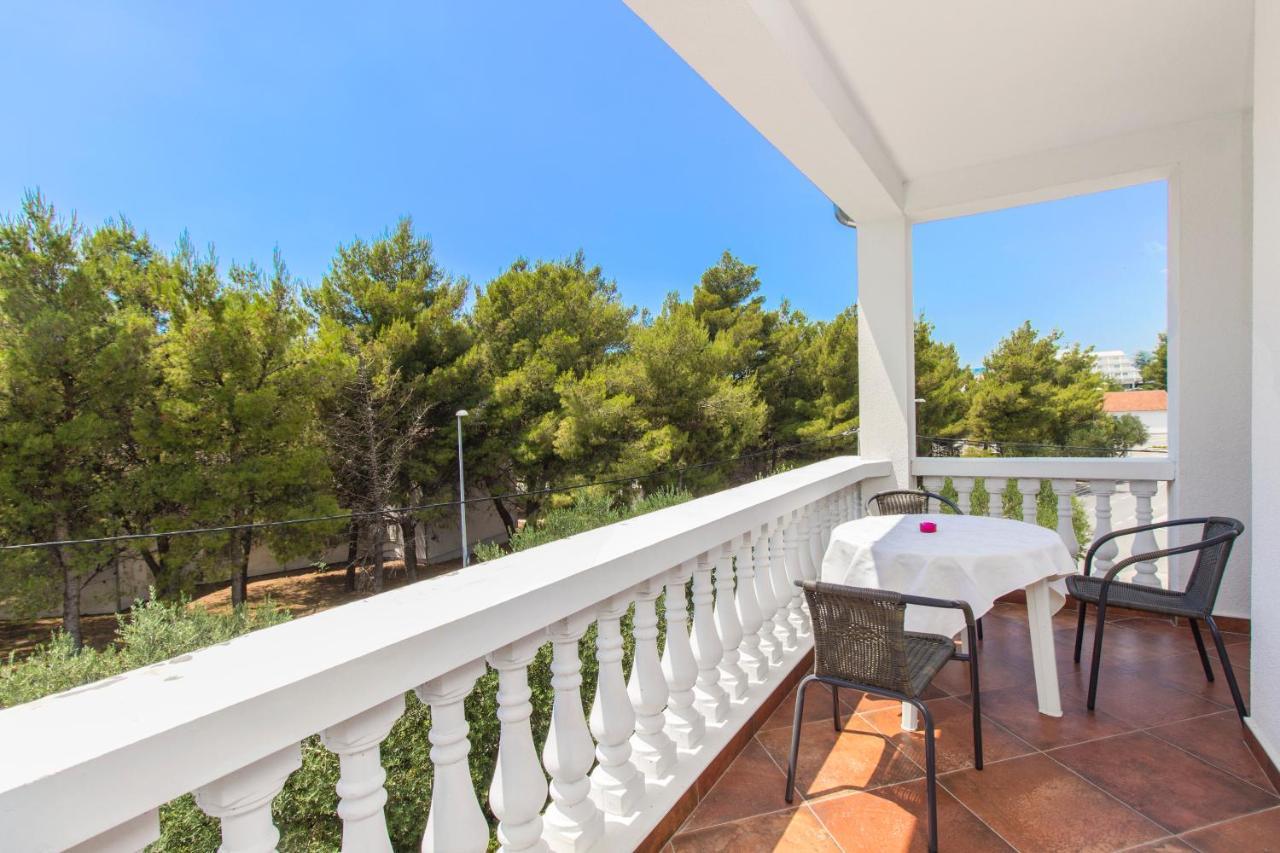 Apartmani Mariva Vodice Esterno foto
