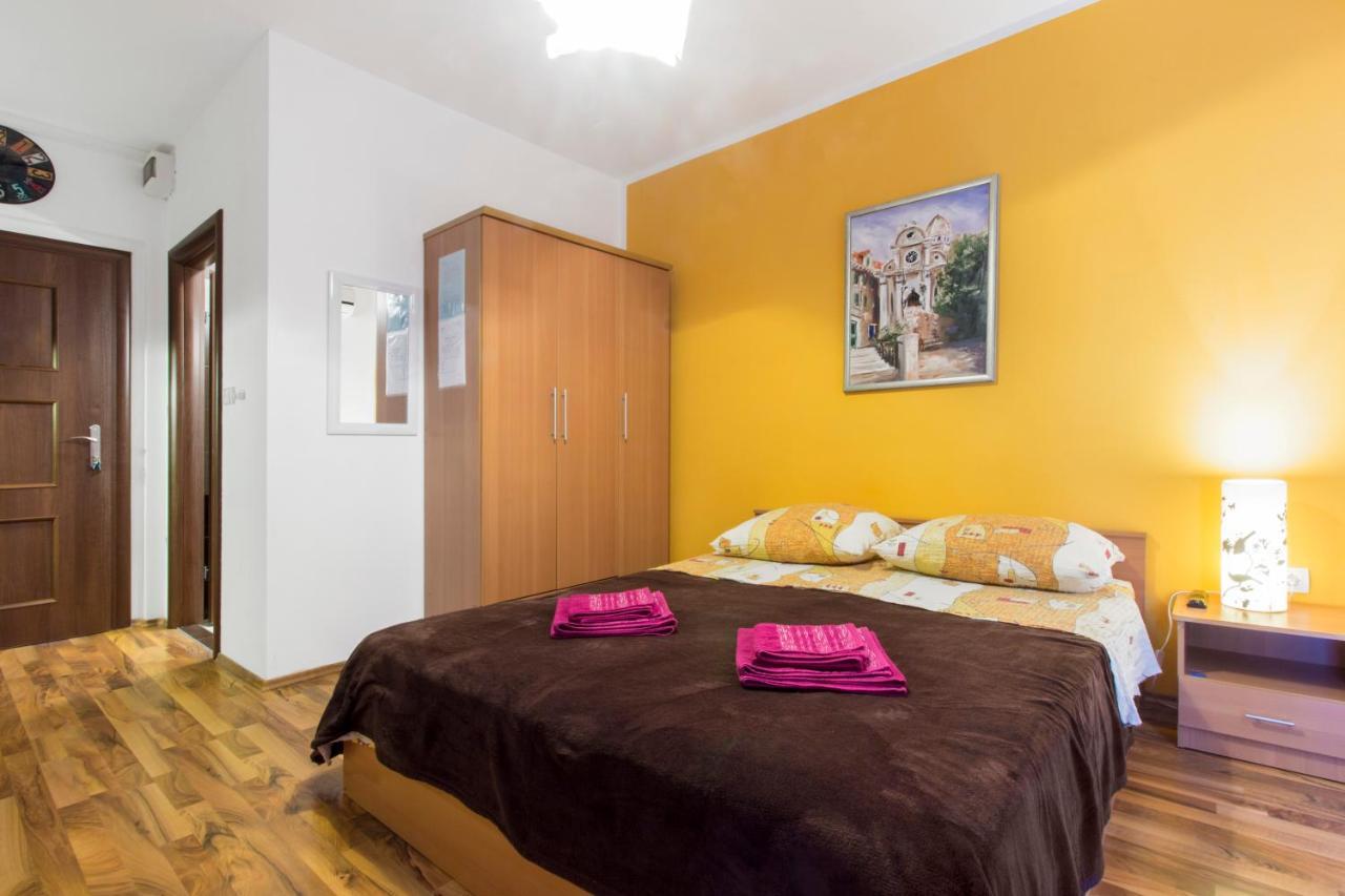 Apartmani Mariva Vodice Esterno foto