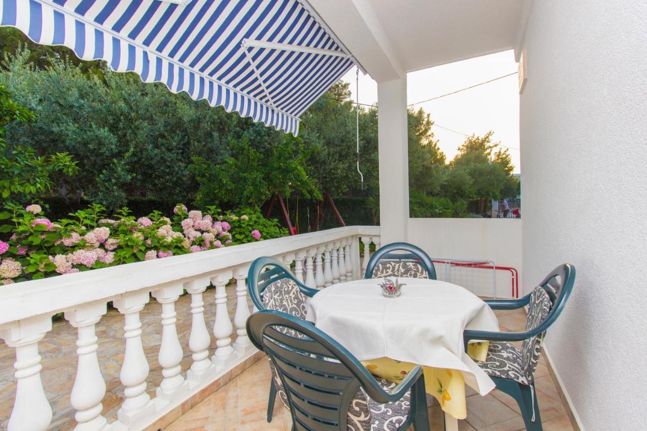 Apartmani Mariva Vodice Esterno foto